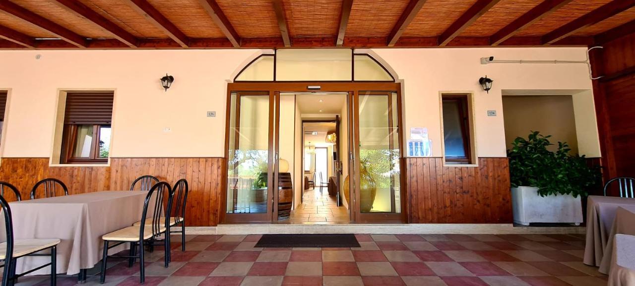 Bed And Breakfast La Terrazza Cisternino Εξωτερικό φωτογραφία